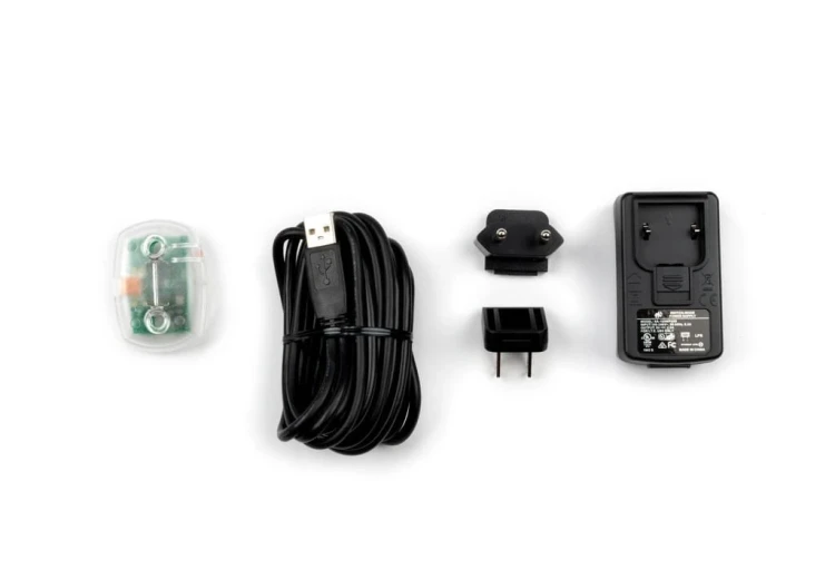 CHAMELEON-III-B-LARGE-K9-FINGER-KICK4.webp