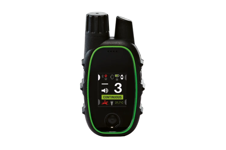 SET-CTT-4-REMOTE-CONTROL-_-FINGER-KICK-1.webp
