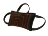 Poduszka-z-naszytą-skórą-28-x-15-cm-z-trzema-uchwytami.webp