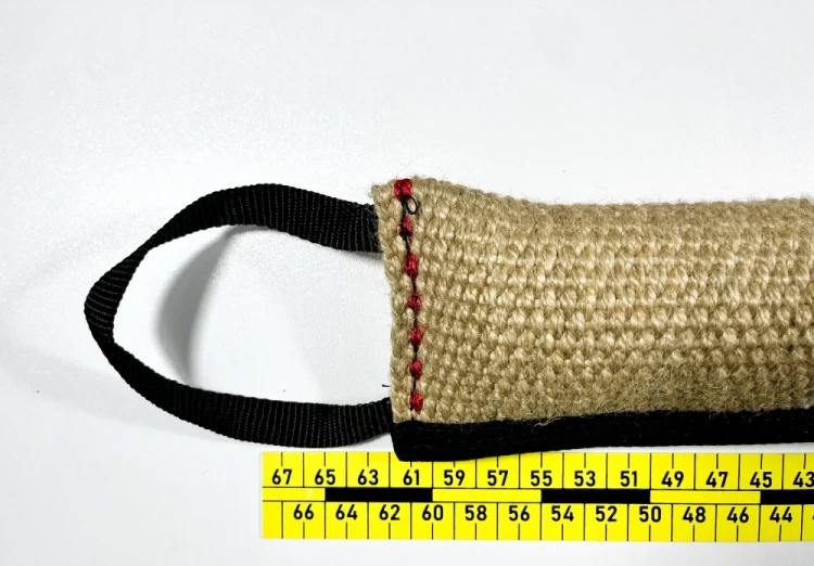 Gryzak-długi-z-juty-60-x-12cm.-z-dwoma-uchwytami-2.webp